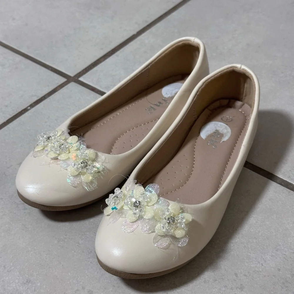 Link Girls Kids Flat Slip on Beige Dress Floral shoes size 1.‎